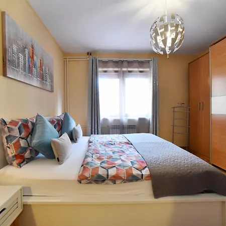 Apartment Ana *